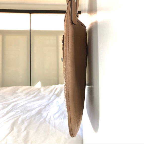 [Coach] METALLIC ROSE GOLD SHOULDER BAG - Picture 3 of 6